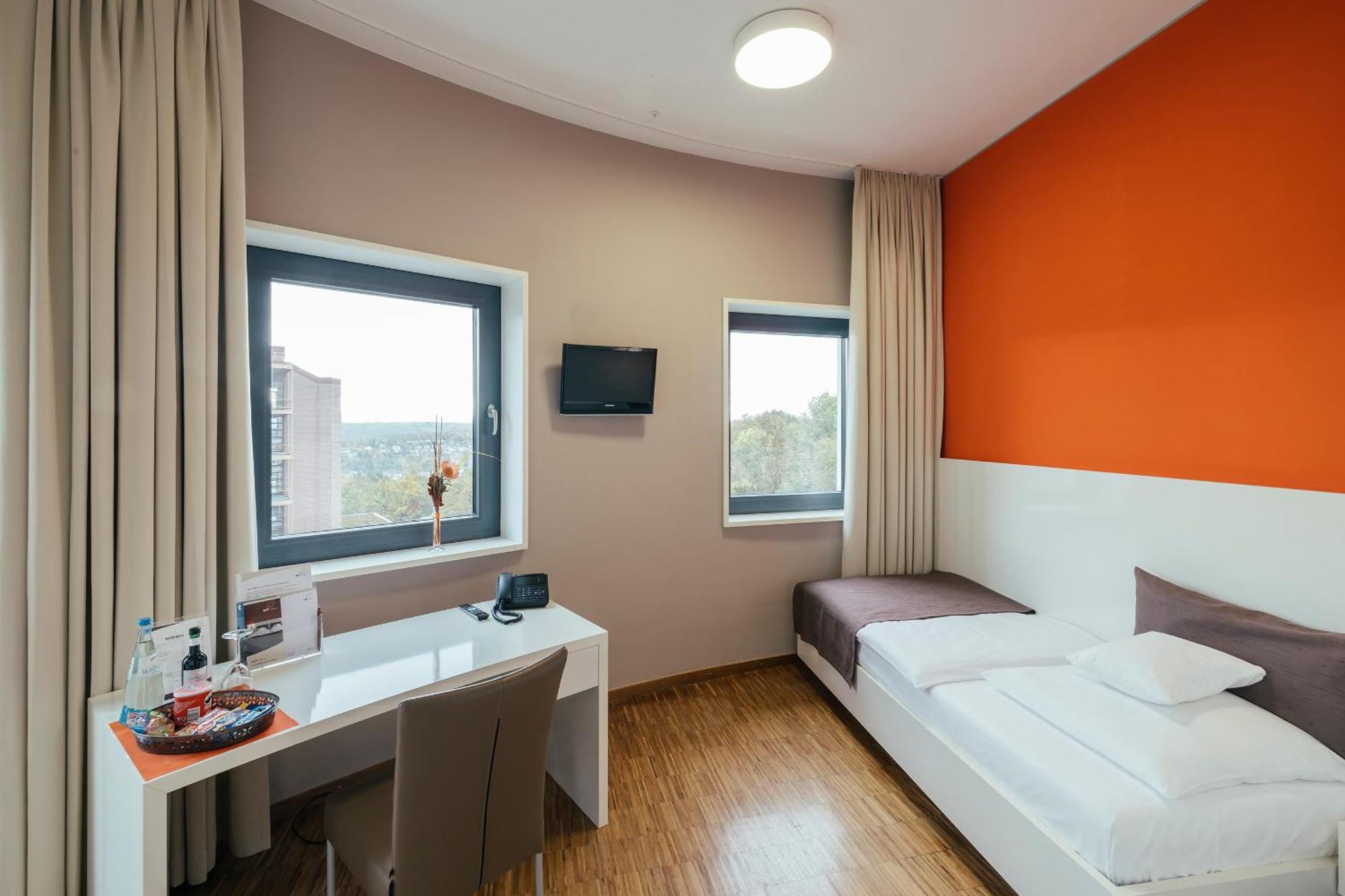 Gzt Das Gaestehaus Тюбинген Экстерьер фото